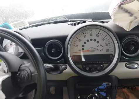 2012 Mini Cooper z USA, uszkodzony, nr VIN WMWSU3C58CT184660